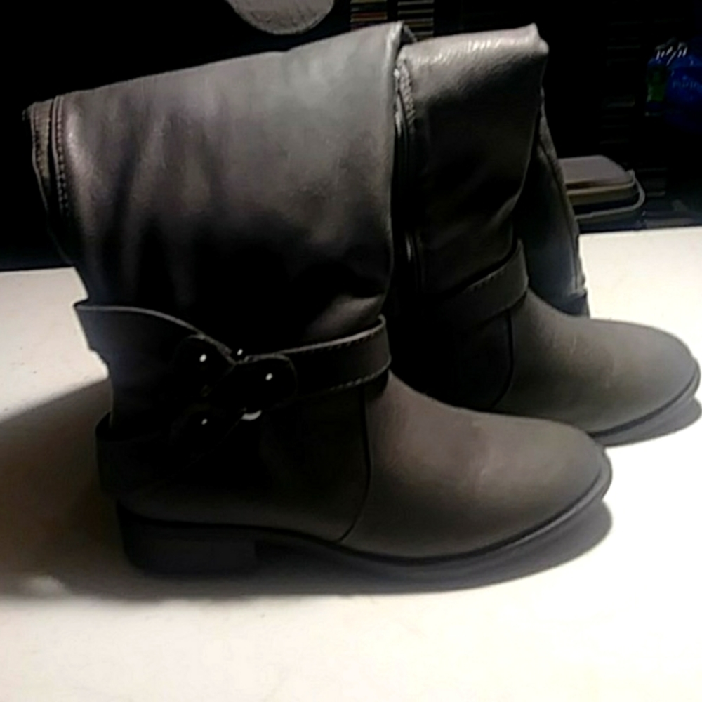 Over the knee grey size 10w